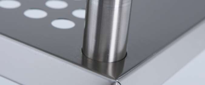 scaffale acciaio inox a piani lisci gamba tonda